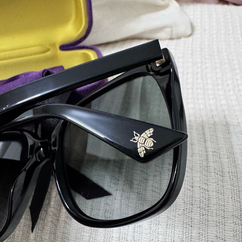 Gucci Black Sunglasses with Purple and Yellow Case from neiman marcus last act - Picture 3 of 5
